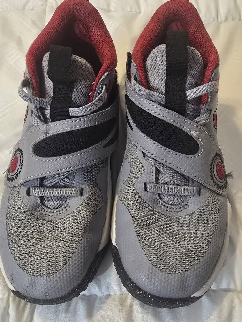 Nike Team Hustle D 11 Cement Grey Gym Red Youth Basketball Shoes